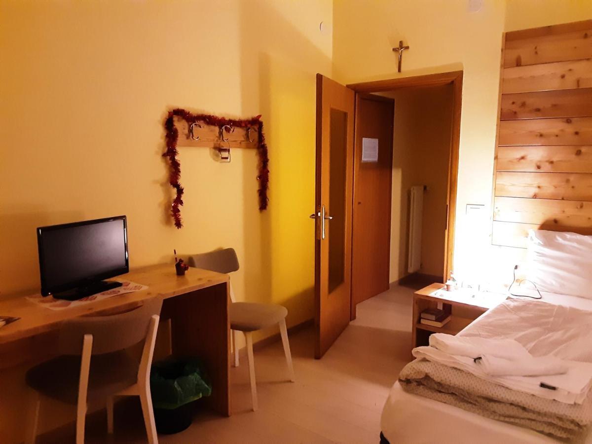 B&B Anna Rovere della Luna Dış mekan fotoğraf